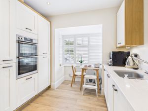 Kitchen & breakfast area - click for photo gallery